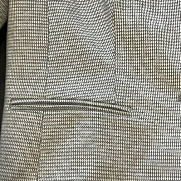 Ann Taylor Blazer - Picture 5 of 6